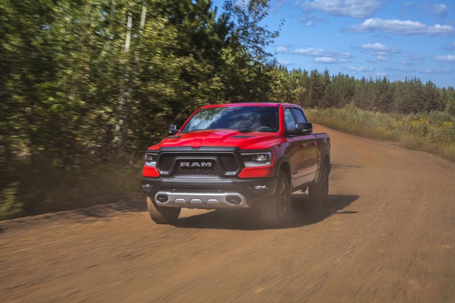  Ram 1500 Rebel Crew Cab EcoDiesel (DT) 2019 года  (фото 7 из 43)